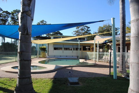 Pleasurelea Tourist Resort & Caravan Park - Sunshine Coast Tourism 0