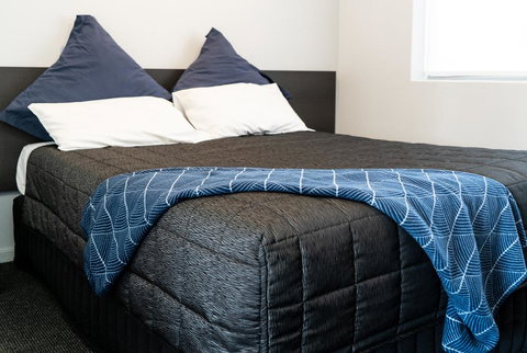 Plumpton Hotel - Sunshine Coast Tourism 3