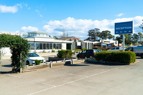 Plumpton Hotel - Sunshine Coast Tourism 0