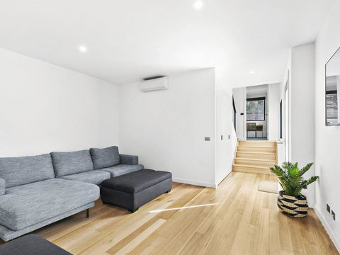 POINT BREAK , NEW LISTING 2019,  - Sunshine Coast Tourism 3