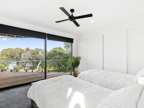POINT BREAK , NEW LISTING 2019,  - Sunshine Coast Tourism 2