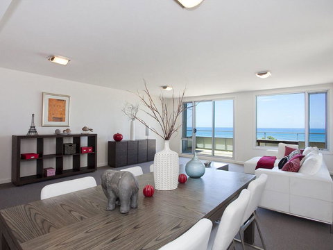 POINT GREY APARTMENT 14 - The Point - Sunshine Coast Tourism 2