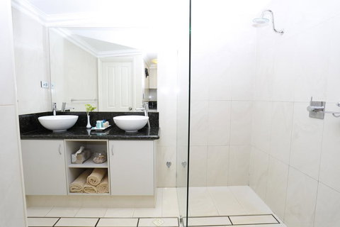 Point Samson Resort - Sunshine Coast Tourism 3