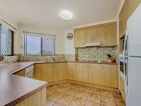 POINTVIEW LODGE, UNIT 2 - Sunshine Coast Tourism 3