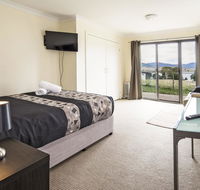 Poley Cow Studio - Sunshine Coast Tourism
