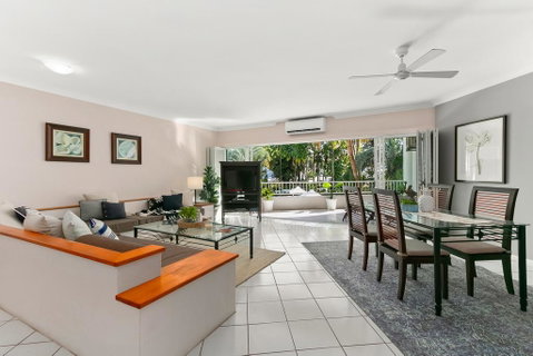 Poolside Apt. In Alamanda Beachfront Resort (54) - Sunshine Coast Tourism 2