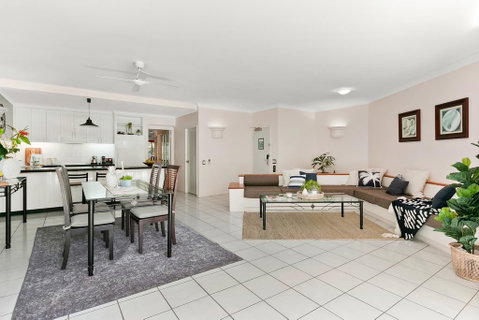 Poolside Apt. In Alamanda Beachfront Resort (54) - Sunshine Coast Tourism 3