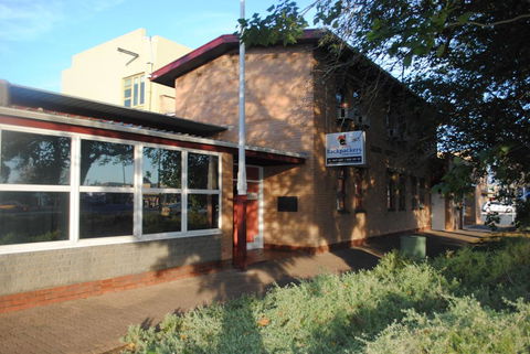 Port Adelaide Backpackers - Holiday Sunshine Coast 0