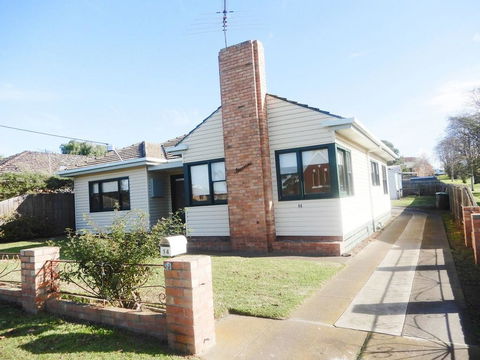 Port Life Beach House - Sunshine Coast Tourism 0