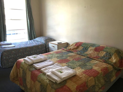 Port Macquarie Hotel - Sunshine Coast Tourism 3