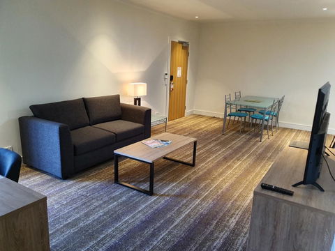 Porter's Plainland Hotel - Sunshine Coast Tourism 2