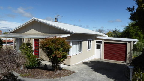 Position On Alexander - Sunshine Coast Tourism 1