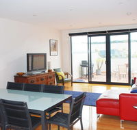POSITION PERFECT CENTRAL INVERLOCH - Holiday Sunshine Coast