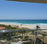 Princess Palm on the Beach - Holiday Sunshine Coast