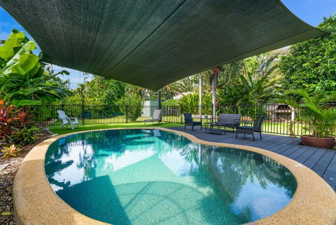 Private Pool, Big Backyard, Aircon - Paradise! - Sunshine Coast Tourism 0