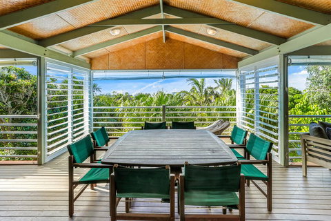 Private Tropical Oasis, Marcus Beach - Holiday Sunshine Coast 1