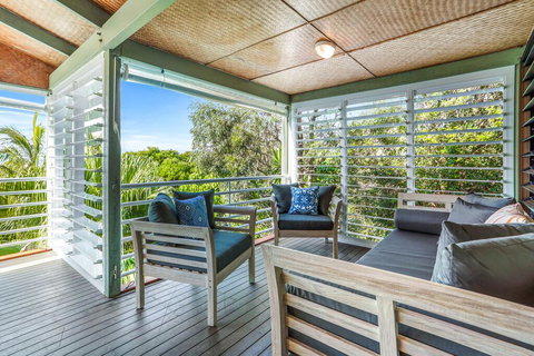 Private Tropical Oasis, Marcus Beach - Holiday Sunshine Coast 2
