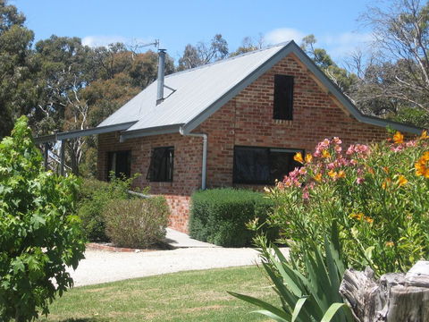 Prom Coast Holiday Lodge - Sunshine Coast Tourism 0