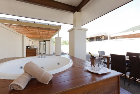Pullman Palm Cove Sea Temple Resort & Spa - Sunshine Coast Tourism 3