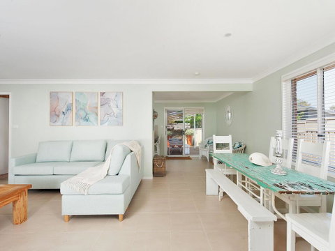 Purely Whitesands On The Bay @ Fingal Bay - Sunshine Coast Tourism 0