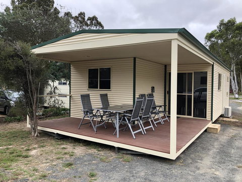 Pyrenees Caravan Park - Holiday Sunshine Coast 0
