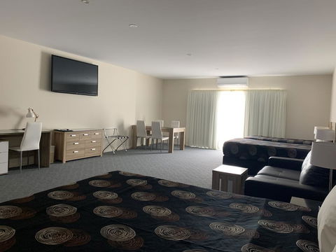 Quality Hotel Sherbourne Terrace - Holiday Sunshine Coast 2