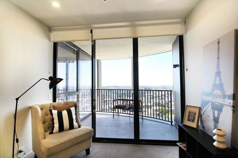 Queen St Residence - Sunshine Coast Tourism 1