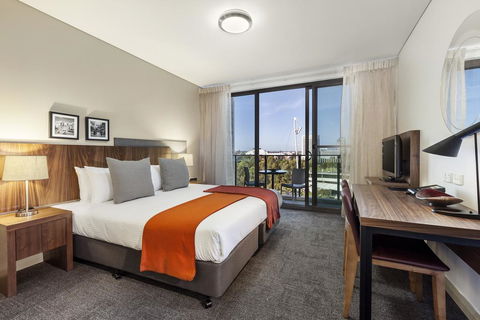 Quest At Sydney Olympic Park - Holiday Sunshine Coast 1