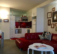 Quiet Laneway Apartment Near Bourke St Mall - Holiday Sunshine Coast