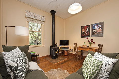 Quince Cottage - Holiday Sunshine Coast 3