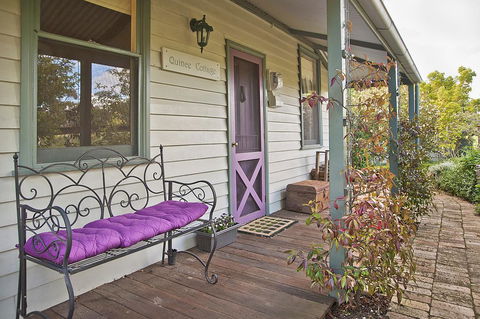Quince Cottage - Holiday Sunshine Coast 0