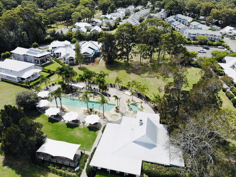Rafferty's Resort - Sunshine Coast Tourism 2