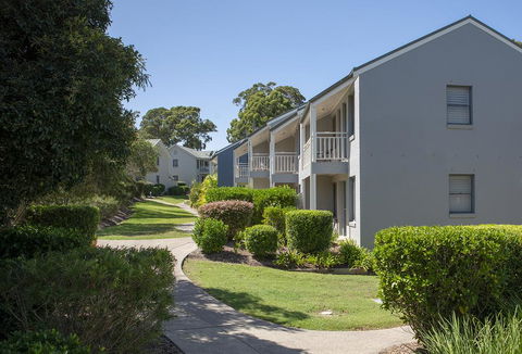 Rafferty's Resort - Sunshine Coast Tourism 3
