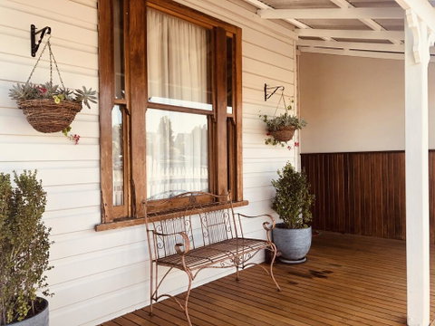 Railway Cottage - Sunshine Coast Tourism 0