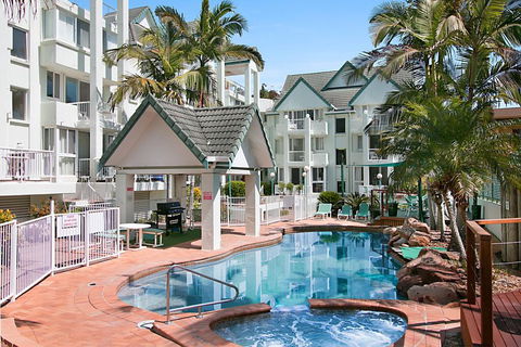 RAINBOW BAY 3 Bed Ocean Views & SPA On Roof Terrace - Sunshine Coast Tourism 1