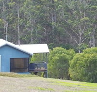 Rainbow Trail Chalets - Sunshine Coast Tourism