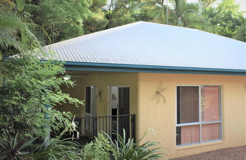 Rainforest Cottage Cairns - Sunshine Coast Tourism 3