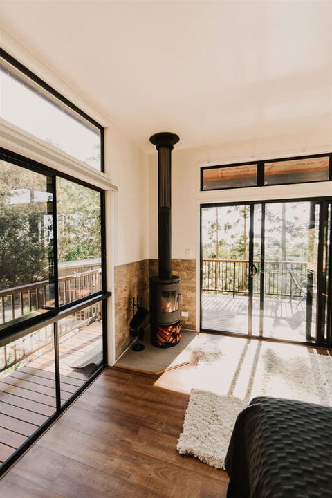 Rainforest Gardens - Luxury Hillside Chalets With Views To Bay & Islands - Holiday Sunshine Coast 3