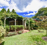 Raspberry Terrace of Leura - Sunshine Coast Tourism
