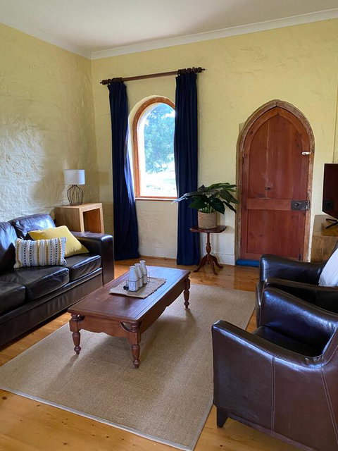 Ravenswood Homestead - Sunshine Coast Tourism 1