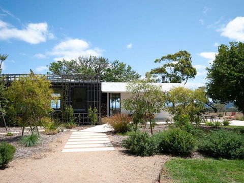 Red Hill Ridge - Sunshine Coast Tourism 3