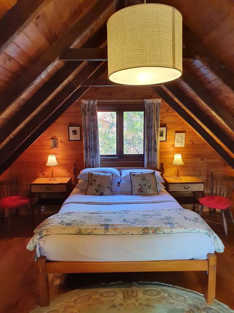 Redgum Hill Country Retreat - Sunshine Coast Tourism 3