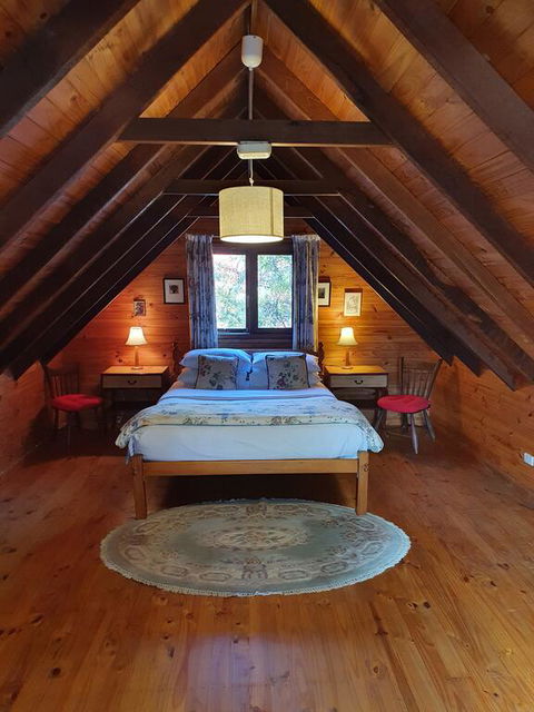 Redgum Hill Country Retreat - Sunshine Coast Tourism 1