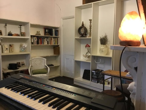 Redhaus Artist Cottage - Sunshine Coast Tourism 2
