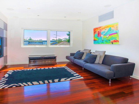Reflections At Minnamurra - Sunshine Coast Tourism 1