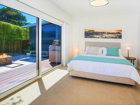 Reflections At Minnamurra - Sunshine Coast Tourism 2