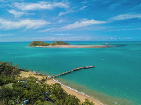 Relax In Palm Cove - Sunshine Coast Tourism 3