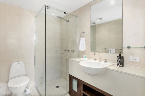 RESORT OCEAN FRONT SUITE 2222 - Holiday Sunshine Coast 2