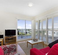 RESORT ON THE BEACH 6310 - TOP FLOOR - Holiday Sunshine Coast