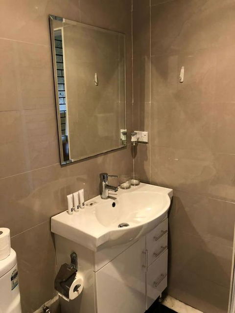 Retro 1bedroom Studio, Close To Airport&CBD - Holiday Sunshine Coast 2